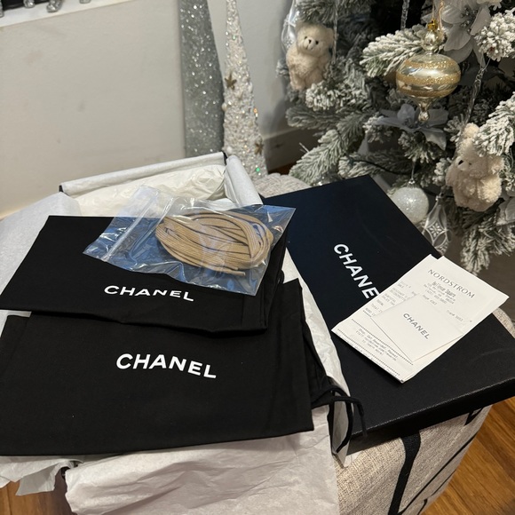 Authentic Chanel Tweed Sneakers - Picture 3 of 16